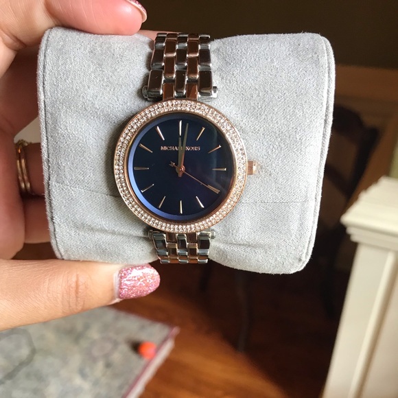 New Authentic Micheal Kors Watch main image 4